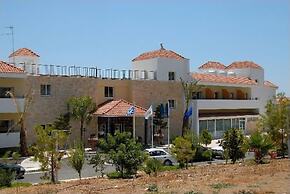Moniatis Hotel