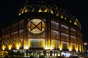 M Boutique Hotel
