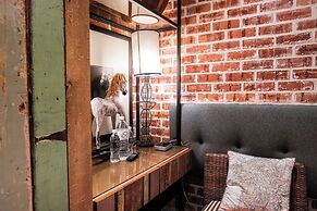 M Boutique Hotel