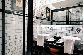 M Boutique Hotel