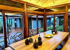 White Pearl Resorts