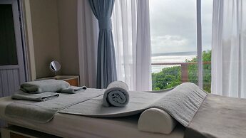 White Pearl Resorts