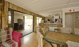 Island Vibe Knysna Hostel