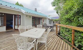 Island Vibe Knysna Hostel