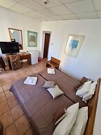 Metropole Hotel
