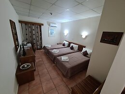 Metropole Hotel
