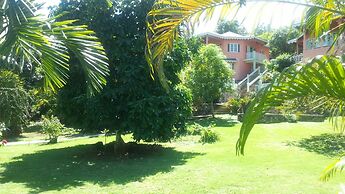 Pimento Lodge