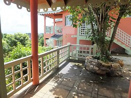 Pimento Lodge