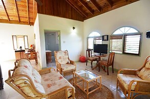 Pimento Lodge