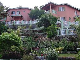 Pimento Lodge