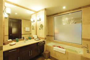 Olalani Resort and Condotel