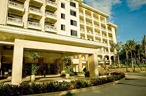 Olalani Resort and Condotel