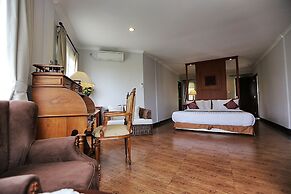 The Sanyas Retreat