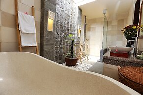The Sanyas Retreat