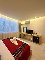 MM Hill Hotel