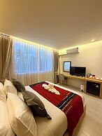 MM Hill Hotel