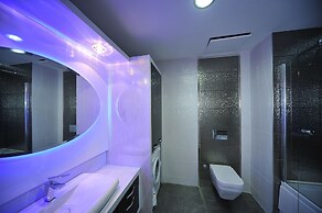 Azura Complex
