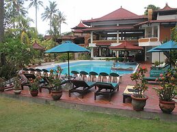 Puri Naga Beachfront Cottages