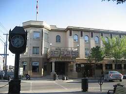 Hotel Senator