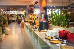 Reef & Beach Resort