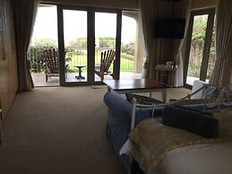 On the Cliff Guest House