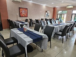 Bridgeview Hotel & Conference Centre