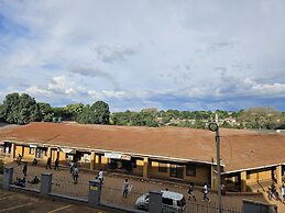 Bridgeview Hotel & Conference Centre