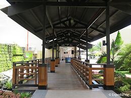 Big 8 Corporate Hotel