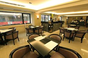 Nest Hotel