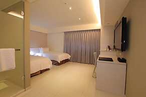 Nest Hotel