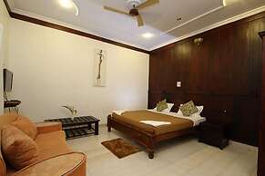 Raja Park Beach Resort