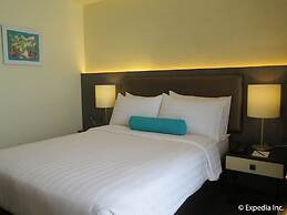 Home Crest Hotel