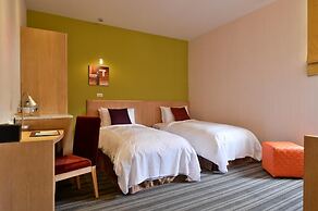 In Young Hotel