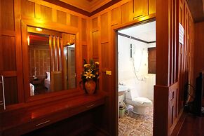JJ Residence