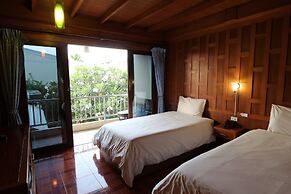 JJ Residence