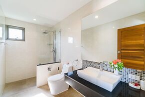 Tropical Sea View Residence