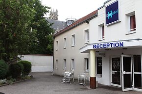 Hôtel REVOTEL