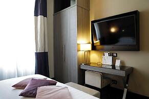 Rome Life Hotel
