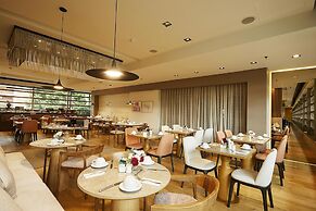 EK Hotel By Preferred Hotels Group
