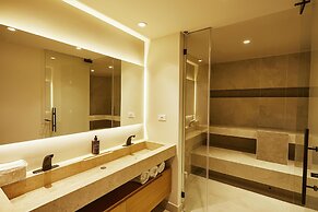 EK Hotel By Preferred Hotels Group
