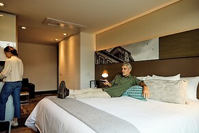 EK Hotel By Preferred Hotels Group
