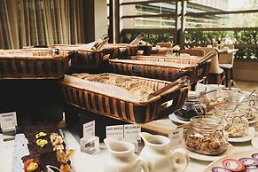 EK Hotel By Preferred Hotels Group