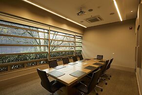 EK Hotel By Preferred Hotels Group