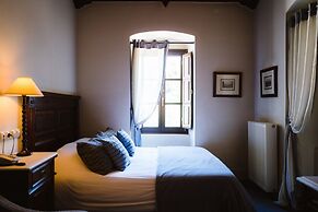 Trikolonion Country Hotel