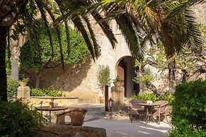 Hotel Es Port