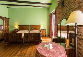 Hotel La Posada Regia