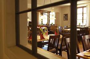 Hotel & Gasthof Zur Post
