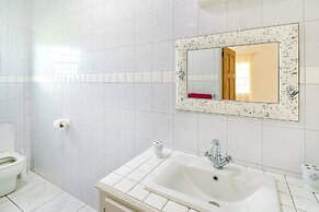 Woburn Villa Apartments