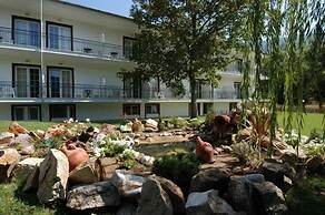 Dryas Hotel