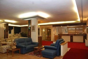 Dryas Hotel